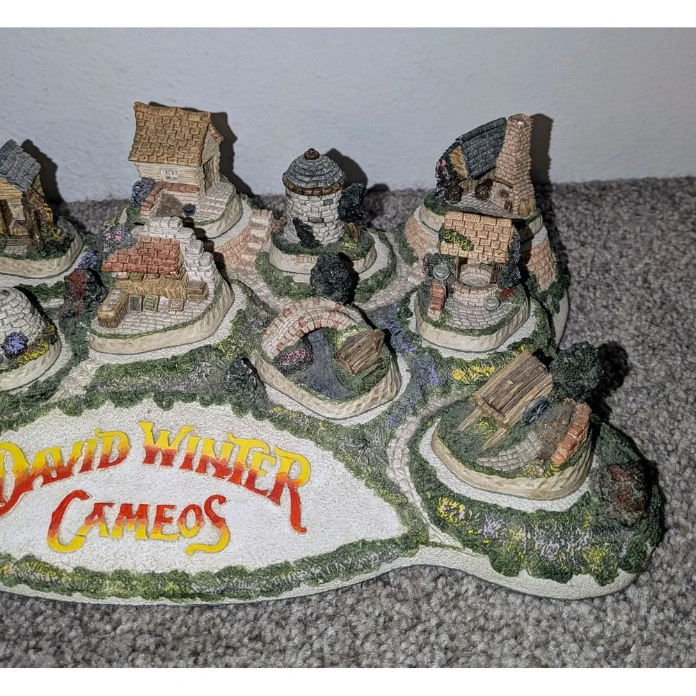 David Winter Cameos Diorama Collections Village House Display Great Britain 1991